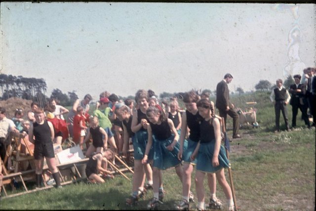 Dorf 1964
