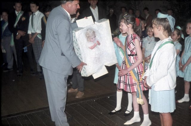 Dorf 1964