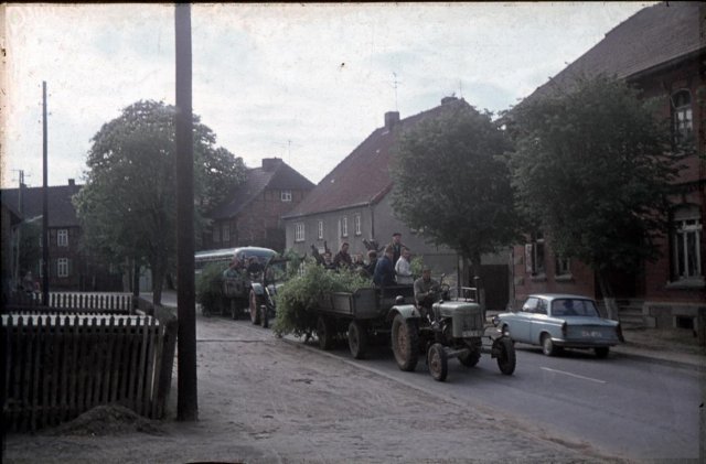 Dorf 1964