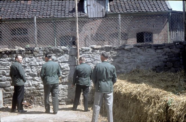 Dorf 1964