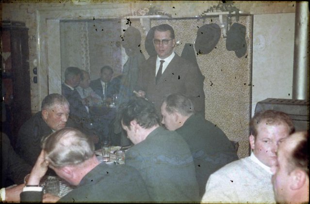 Dorf 1964