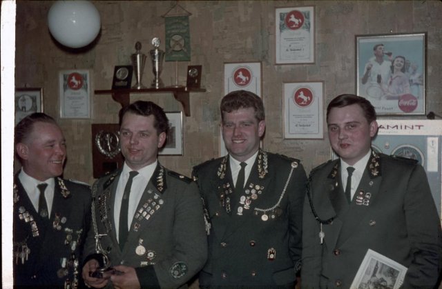 Dorf 1964
